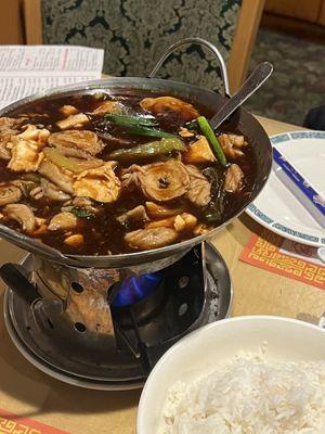 Pork intestine hot pot