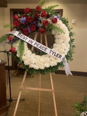 Funeral wreath arrangement