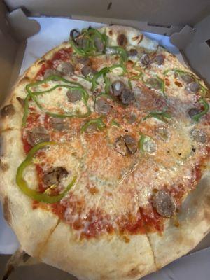 pizza with sausage and peppers