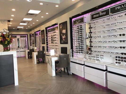 Optical boutique