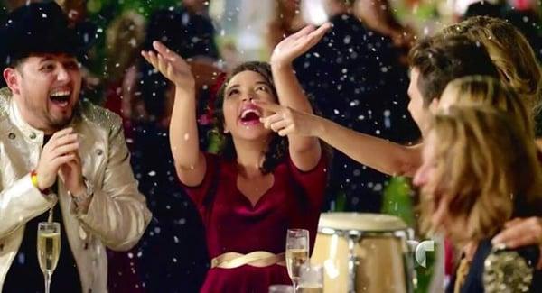 Snow Falling on Telemundo Christmas commerical