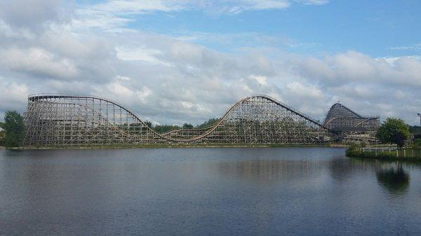 Wolverine Wildcat's full layout, as viewed from across the lake! This is photo #700 for me :D