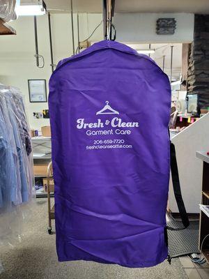 Reusable garment bag