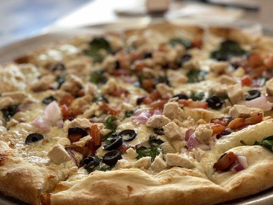 Greek Pizza small with chicken added