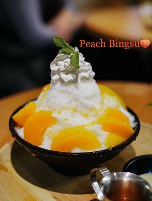 Peach Bingsu