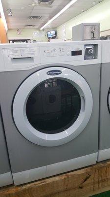 Brand new looking washing machines (on 10/12/17)