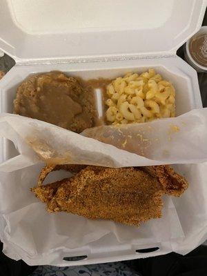 Fried Catfish Signature Meal (mashed gravy and Mac and cheese as sides)