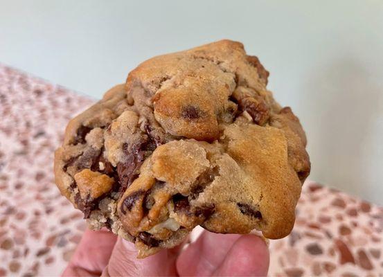 Monster cookie