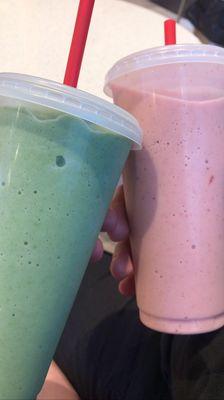 Yogurt D-Lite with spinach & Yogurt D-Lite with strawberries !