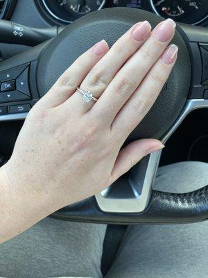 Emmy did a great job on my chelac/gel manicure for my wedding!!