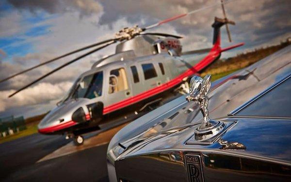 CelebLux just introduced helicopters into it's Chicago fleet! They will be up on the website soon. Call to book any of our flying beauties!