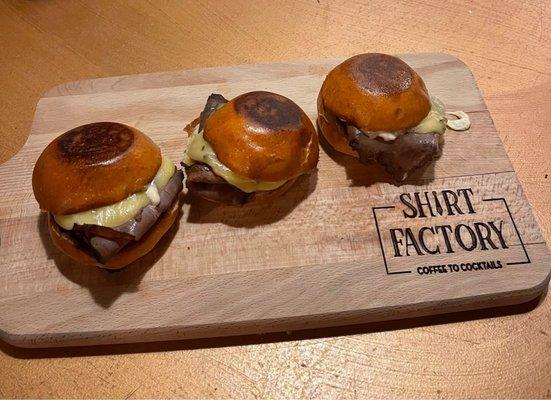 Beef of Weck Sliders