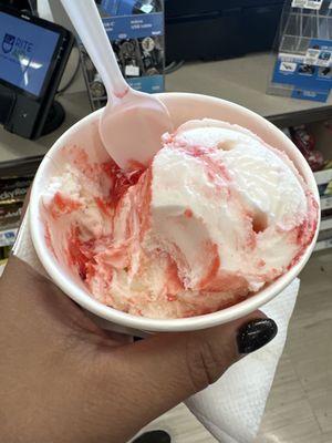 Strawberry cheesecake ice cream