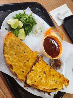 Quesadilla birria