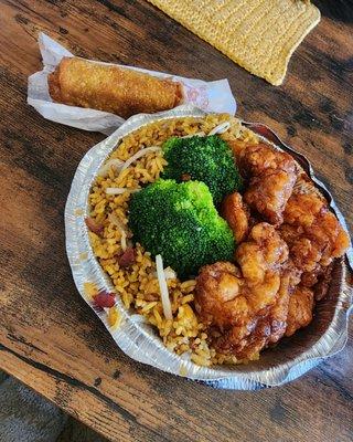 General Tso's Chicken lunch special