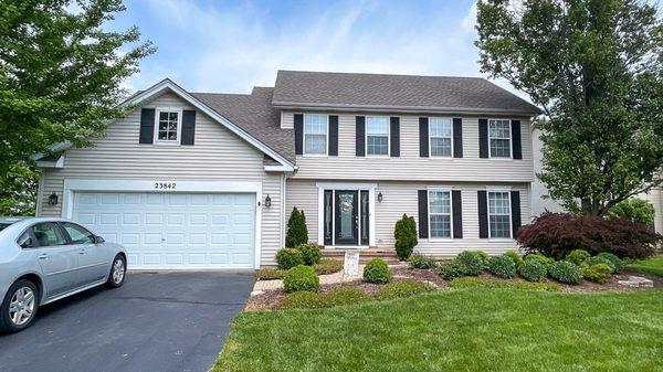 New GAF Timberline HDZ roof put on this house. America's number one selling asphalt shingle with the best warranties.