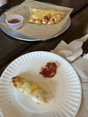 Garlic Parmesan bread was amazing. Pizza was great too. Meat lovers. Didn't get a good picture of that because we demolished it.