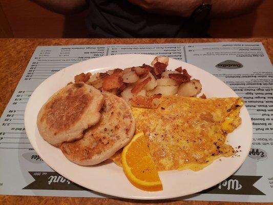 Ham cheese Omelette, English muffin and American fries