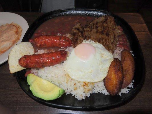 Bandeja Paisa