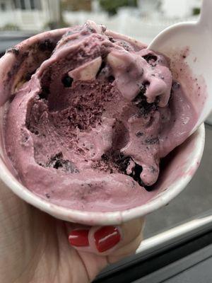 black raspberry ice cream layered with oreo chunks and white chocolate chips