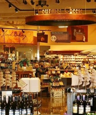 Commercial Dynamics has extensive experience in new build and remodeling of grocery stores.