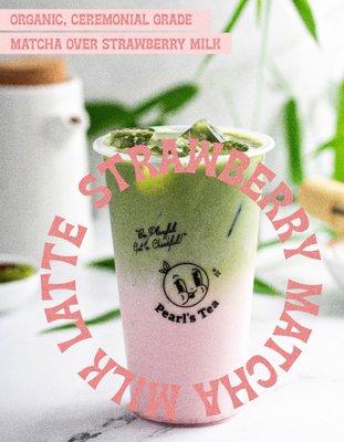 From its taste to its bright poppy color, this drink is the ultimate Matcha for strawberry lovers!