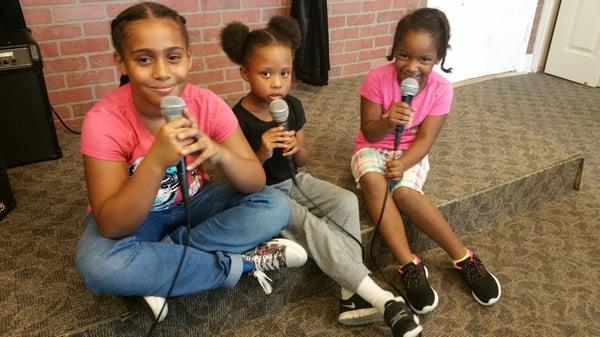 Readytosing voice class for girls 6 to 8 years old #evesoto #voiceclass,#learntosing,#Evesoto