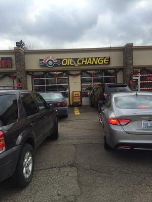 Amazing service at unbeatable prices! Best oil change shop the has been serving the community with satisfaction!