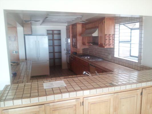 Kitchen tile counter before reglazing