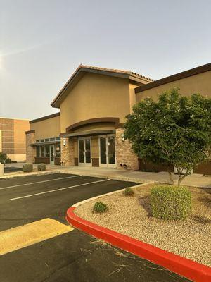 Leasing in Ahwatukee ? Check out this wonderful office space managed by Black rock.