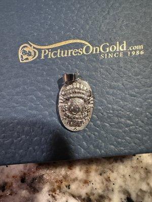 10k white gold police badge