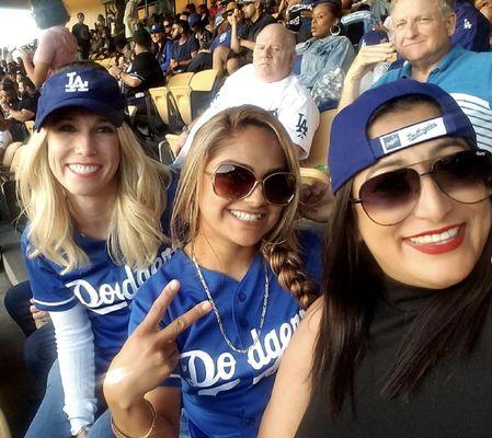 Cosmetic Dentist in Los Angeles - Swiss Quality Smile supports our Dodgers