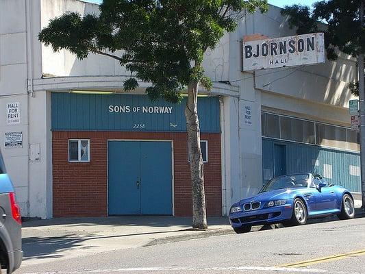 "Sons of Norway - Bjornson Hall" in the Dimond, also home of the "Oakland Tunrverein"  German club and choir.