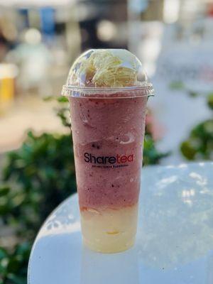 Strawberry Ice Blended w/ Lychee Jelly & Ice Cream