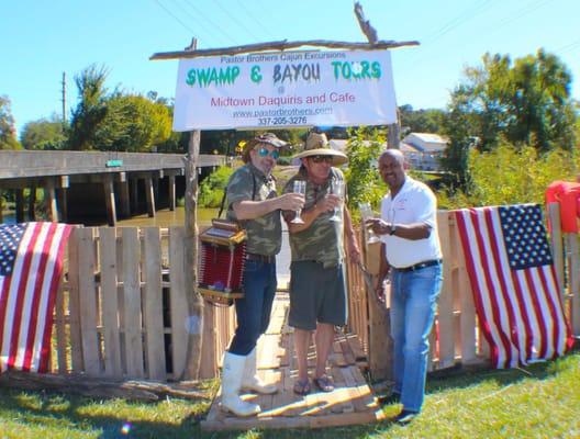 The best Cajun Trip Possible! Swamp, Food, Dancing and More!