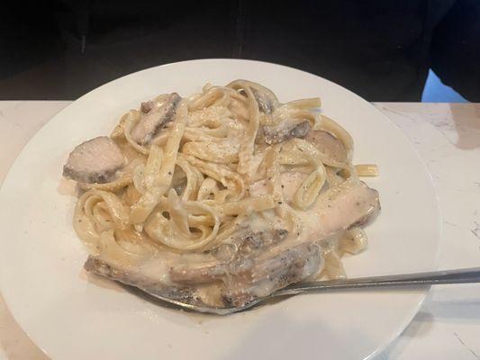 Fettuccine Alfredo - Small with chicken