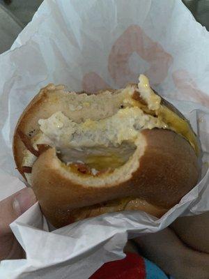 My egg in my bagel was grey and tasted absolutely awful. The customer service was also not great. Took 15 mins to get my food.