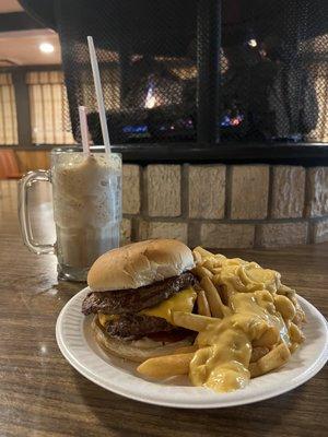 Cheeseburger & cheese fries