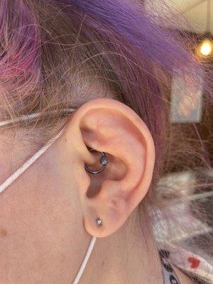 Daith piercing