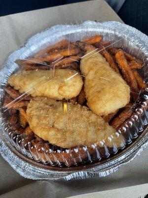 Chicken fingers and sweet potatoes fries