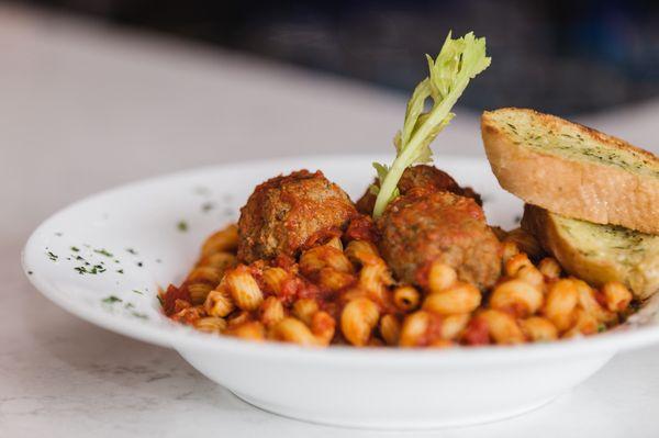 Cavatappi with meatballs