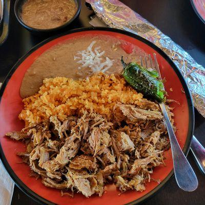 Meat Combo = Carnitas, Rice, Beans (minus grilled onions) and a grilled Jalapeño served with corn tortillas. Excellent!