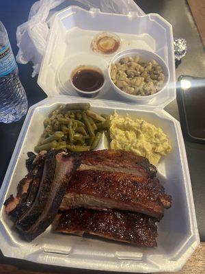 Brisket ribs Green beans.