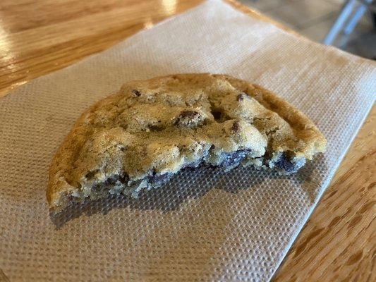 Daily made chocolate chip cookie