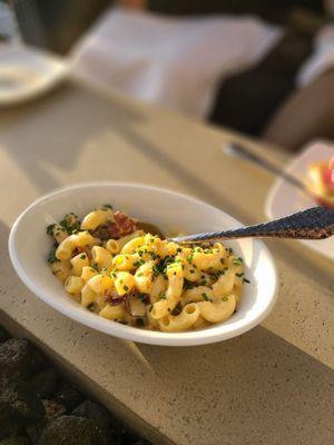 HH- Mac & Cheese with Added Bacon and Sundried Tomato