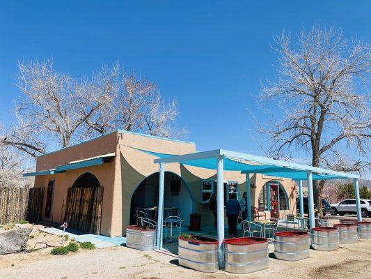 Roadside Cafe - outdoor or indoor seating