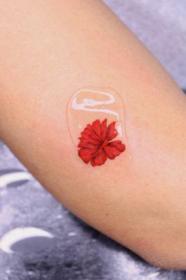 Color flower tattoo