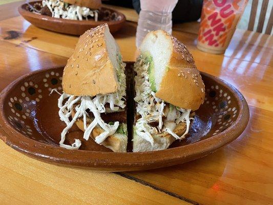 Cemita de milanesa de res