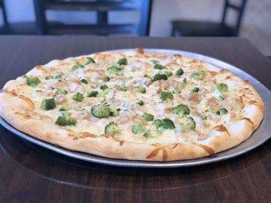 Chicken Alfredo Pizza