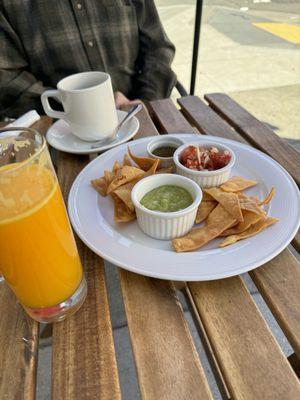 Chips and salsa